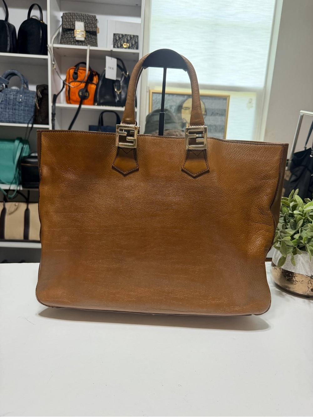 Leather tote - Picture 3 of 16